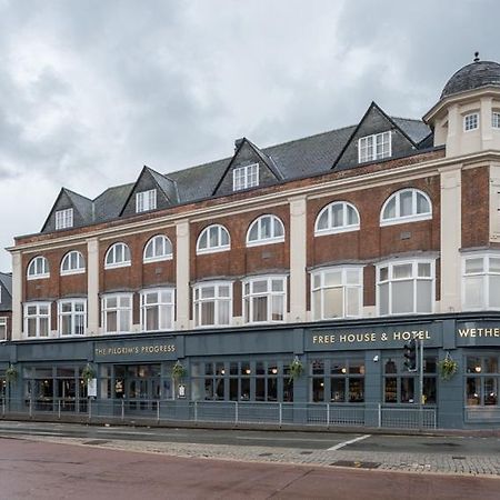 Pilgrims Progress Wetherspoon Бедфорд Экстерьер фото
